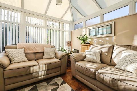 2 bedroom semi-detached bungalow for sale, Regis Gardens, Rowley Regis