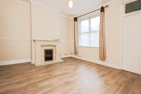 2 bedroom end of terrace house for sale, Station Road, Cradley Heath