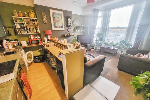 1 bedroom apartment for sale, Willoughby Road, Ipswich