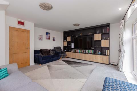 undefined, Waltham Road, Maidenhead SL6