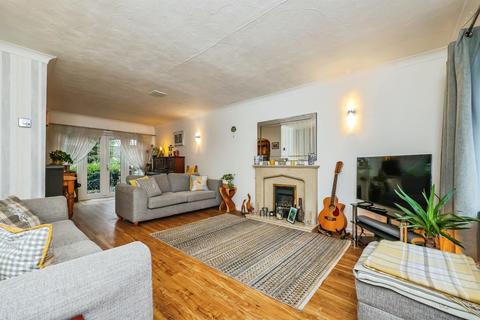 4 bedroom detached house for sale, Charlotte Grove, Beeston, Nottingham