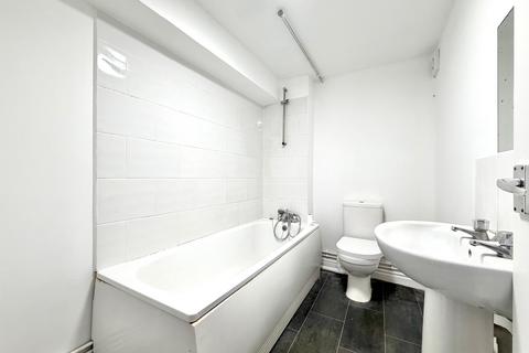 2 bedroom apartment to rent, Park Crescent Place, Brighton, BN2