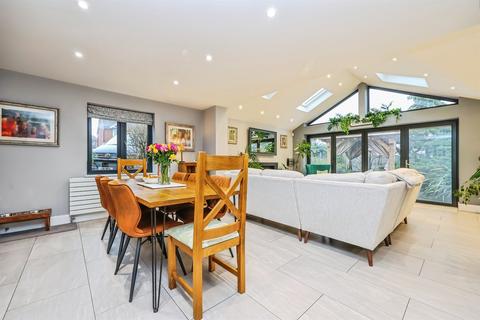 5 bedroom detached house for sale, Pentridge Drive, Ilkeston