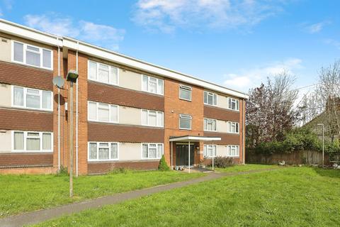 Albion Street, Kenilworth