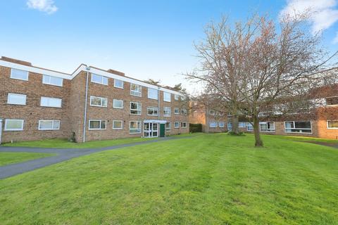 3 bedroom flat for sale, Chaddesley Road, Kidderminster