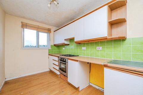 2 bedroom flat for sale, St. Cecilia Close, Kidderminster