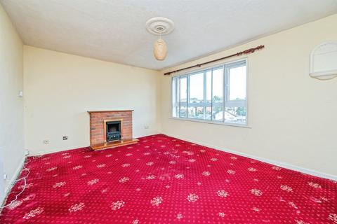 2 bedroom flat for sale, St. Cecilia Close, Kidderminster