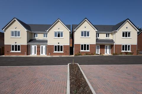 3 bedroom semi-detached house for sale, Nicholson Court, Kidderminster