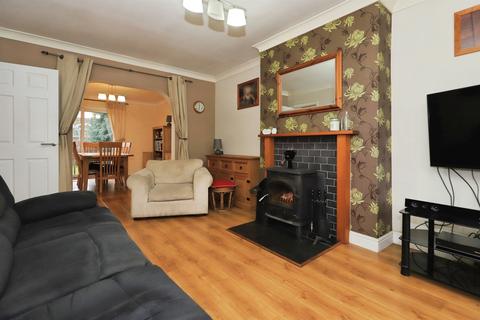3 bedroom semi-detached house for sale, Pinewood Close, Kidderminster