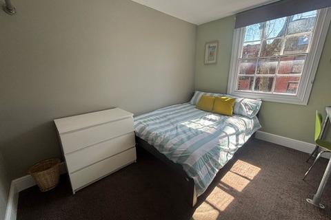 4 bedroom apartment to rent, Friar Gate, Derby, DE1