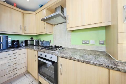 4 bedroom semi-detached house for sale, Mike Oborski Close, Kidderminster