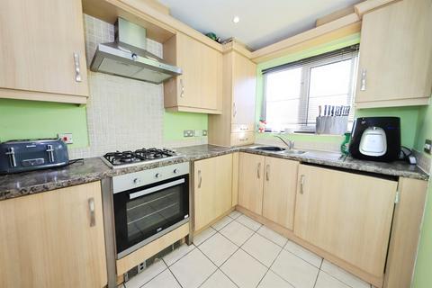 4 bedroom semi-detached house for sale, Mike Oborski Close, Kidderminster