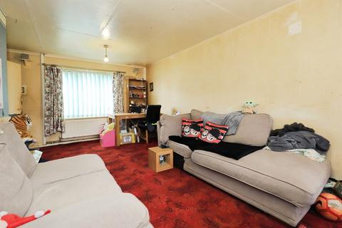 3 bedroom end of terrace house for sale, Canterbury Road, KIDDERMINSTER