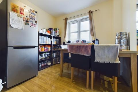 2 bedroom flat to rent, Watergate Court, Leicester, LE3