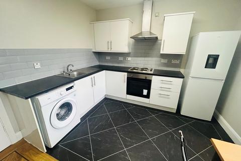 2 bedroom flat to rent, Upper Parliament Street, Liverpool, L8