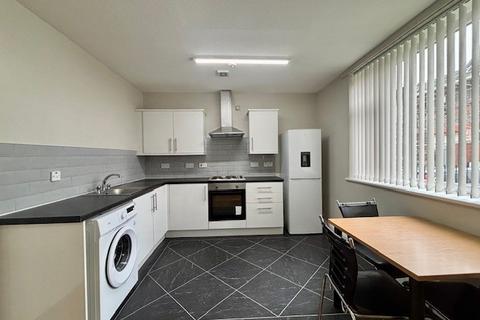 2 bedroom flat to rent, Upper Parliament Street, Liverpool, L8