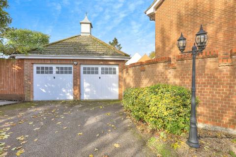 4 bedroom detached house for sale, Mescalero, Kingsthorpe, Northampton
