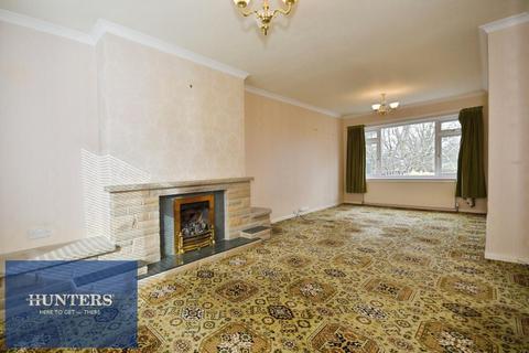 3 bedroom semi-detached house for sale, Dale Road, Dronfield, S18 1YG