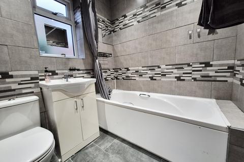 2 bedroom bungalow to rent, Shear Brow, Blackburn, BB1