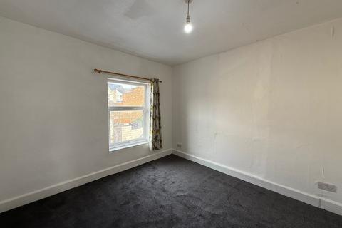 2 bedroom house to rent, Society Place, Derby, DE23