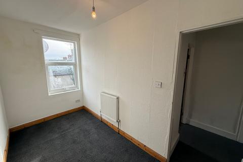 2 bedroom house to rent, Society Place, Derby, DE23