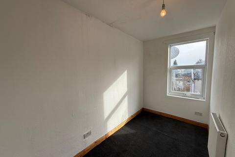 2 bedroom house to rent, Society Place, Derby, DE23