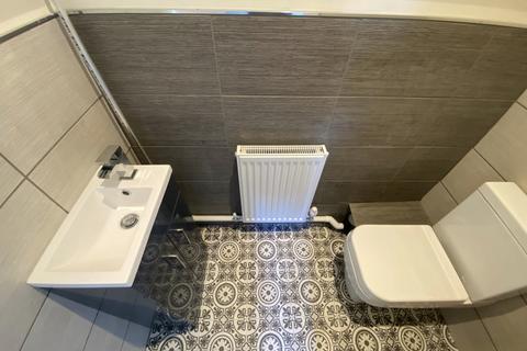 4 bedroom house to rent, Reva Road, Liverpool, L14