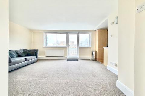 2 bedroom flat to rent, London Road, Brighton, BN1