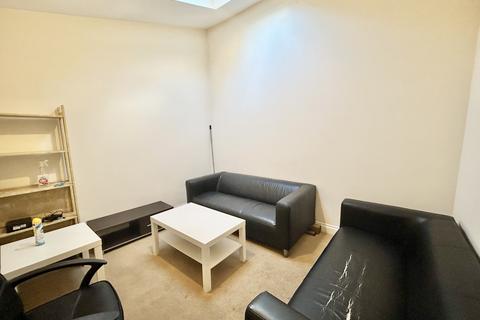 6 bedroom apartment to rent, Cowley Road, Oxford, OX4
