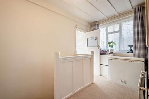 2 bedroom maisonette for sale, Honeypot Lane, Stanmore, HA7
