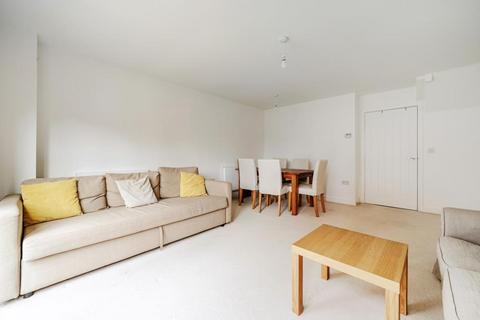 undefined, Convenient for Town Centre,  Berkshire,  RG30
