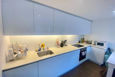 2 bedroom flat to rent, Nottingham One Entrance B, Nottingham, NG1