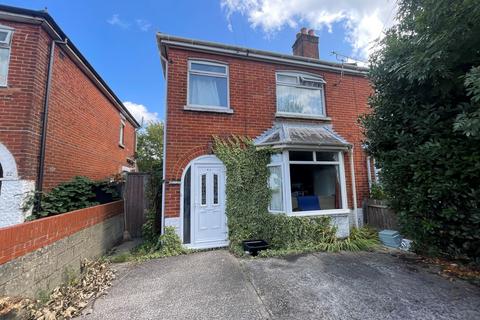 undefined, Lilac Road, Southampton, SO16