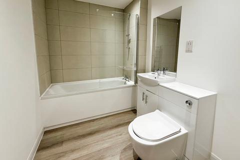 undefined, Farnborough Road, Farnborough, GU14