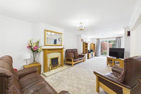 4 bedroom semi-detached house for sale, Hollis Gardens, Cheltenham, Gloucestershire, GL51