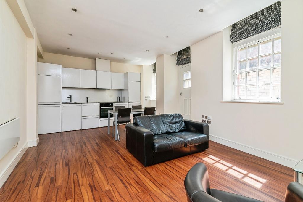 Apartment in Nottingham, Hockley, The Park - View 2