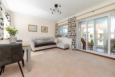 undefined, Roe Close, Stotfold, Hitchin
