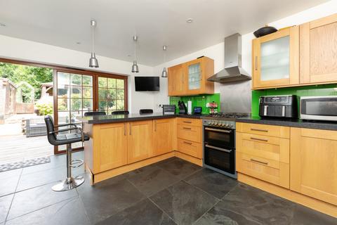 4 bedroom semi-detached house for sale, Icknield Way, Letchworth Garden City