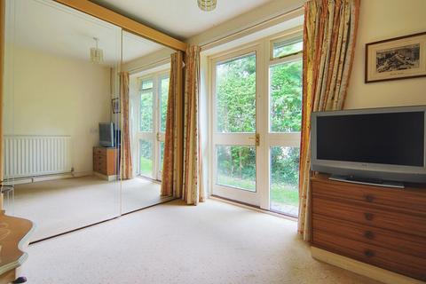 2 bedroom terraced bungalow for sale, Kenilworth Road, Balsall Common, CV7