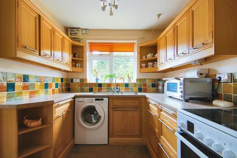 2 bedroom terraced bungalow for sale, Kenilworth Road, Balsall Common, CV7