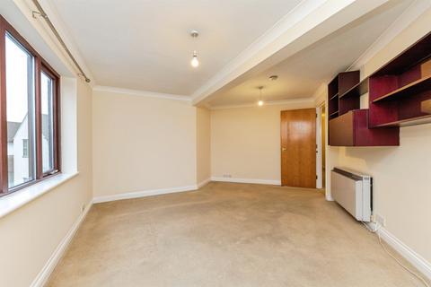 2 bedroom flat for sale, Norton Way North, Letchworth Garden City