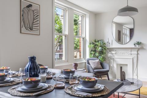 3 bedroom flat to rent, Bridge Avenue, London, W6