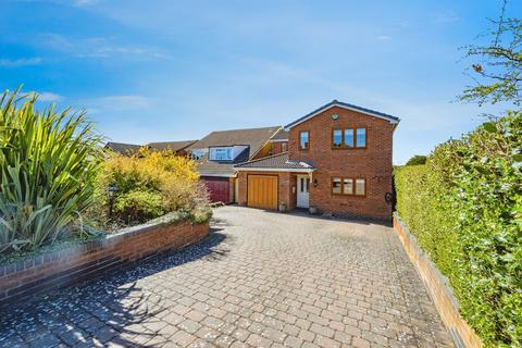 4 bedroom detached house for sale, Hayfield Hill, Cannock Wood