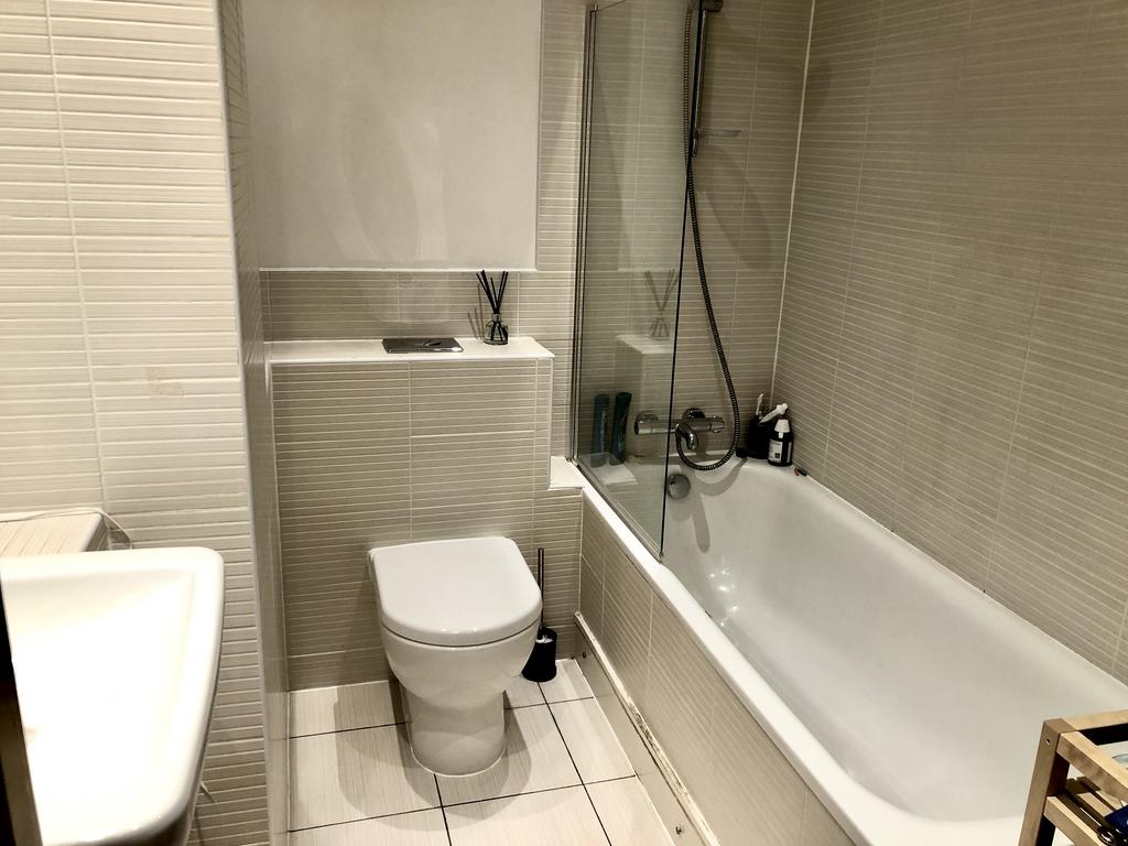 Apartment in Nottingham, Hockley, The Park - View 5