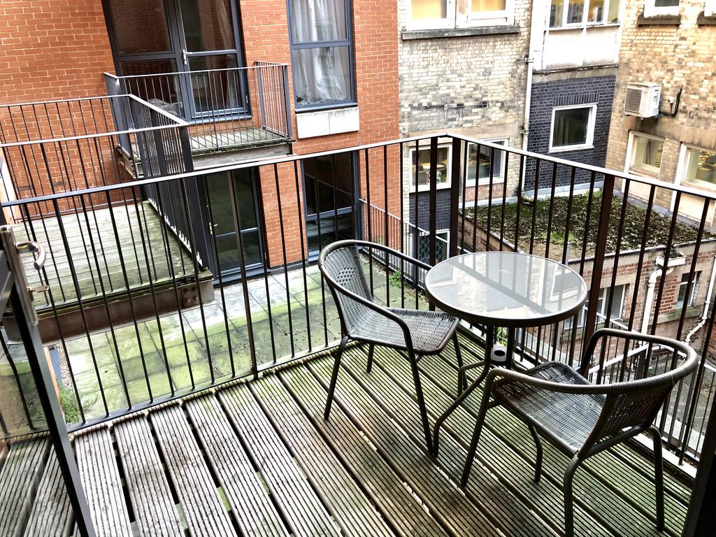 Apartment in Nottingham, Hockley, The Park - More