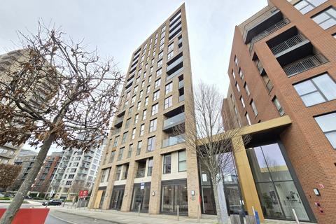 3 bedroom flat to rent, Lismore Boulevard, London, NW9