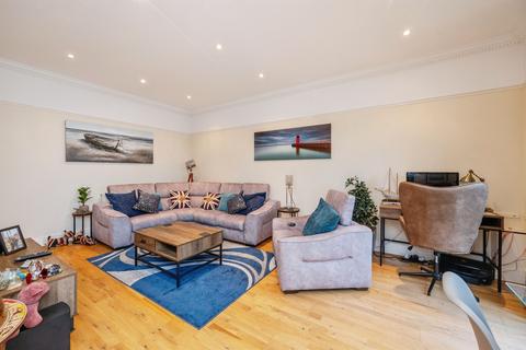 2 bedroom apartment for sale, Nightingale Walk, Burntwood