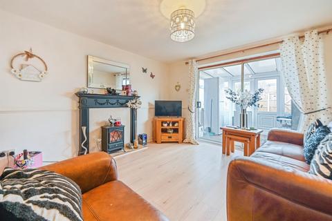 2 bedroom terraced house for sale, St. Pauls Road, Rugeley