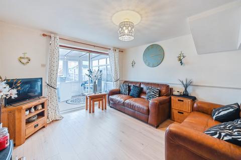 2 bedroom terraced house for sale, St. Pauls Road, Rugeley