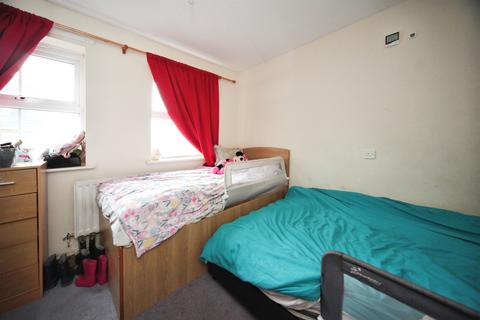 3 bedroom terraced house for sale, Morgan Close, Luton